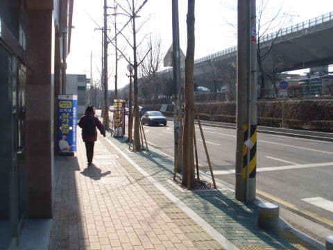 韓國首爾祭基洞徒步往清溪川博物館路線及街景