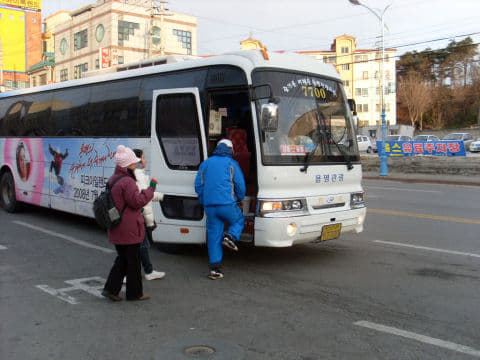 韓國江原道江陵往龍平滑雪場巴士